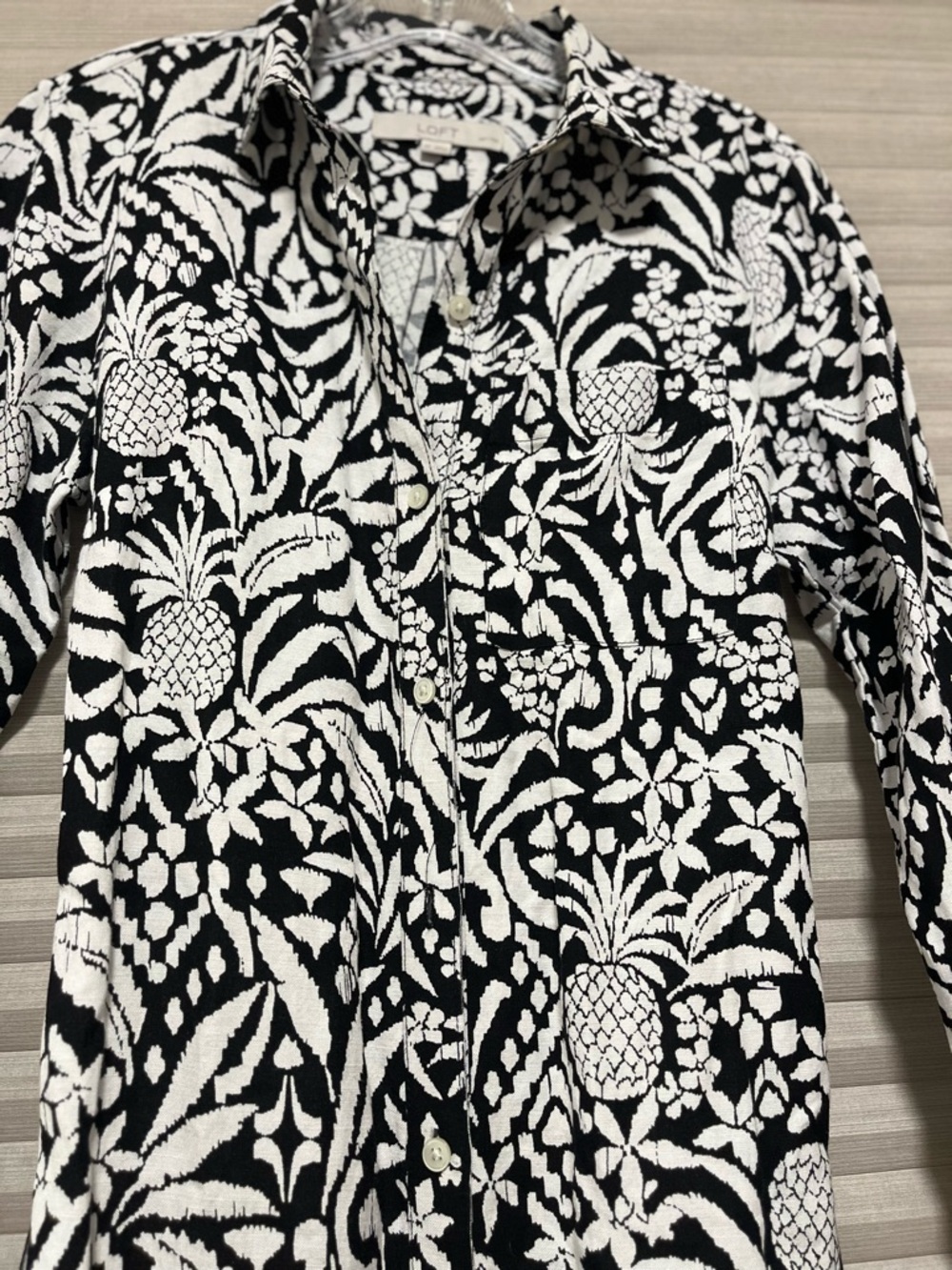 LOFT Black and White Linen Shirt Dress Floral Maxi Shirt Dress size 0 - Picture 5 of 7